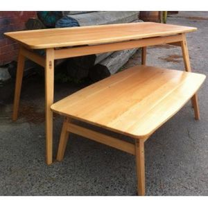 Solid timber table Melbourne 