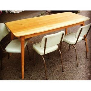 Custom made dining table Melbourne 